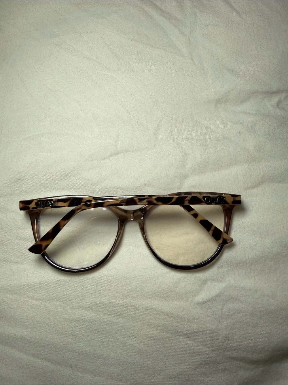 Quay Australia Tortoiseshell Cat-Eye Glasses in Brown and Cream